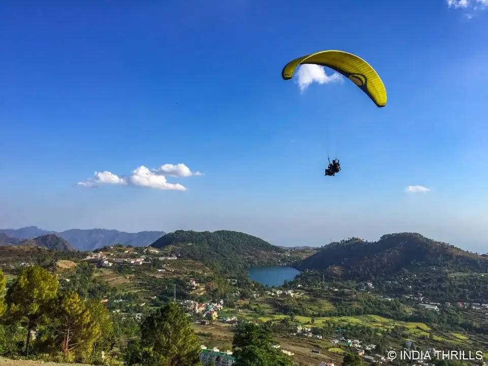 Paragliding in Bhimtal